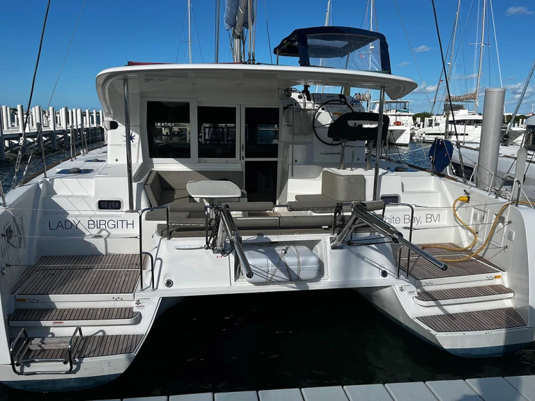 Location bateau Road Town pas cher Lagoon 40