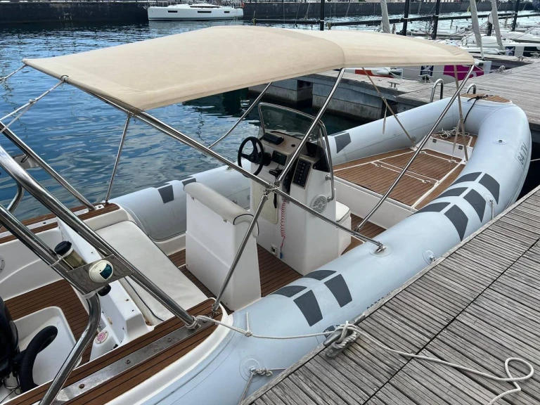 Location bateau Tivat pas cher Stingray Predator 640