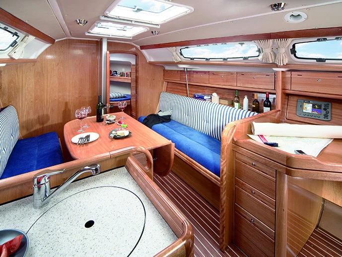 Location bateau Bavaria Bavaria 39 Cruiser à Tribunj sur Samboat