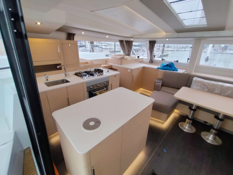 Location Catamaran à Trogir - Fountaine Pajot Fountaine Pajot FP 44 Quatuor - 4 + 2 cab.