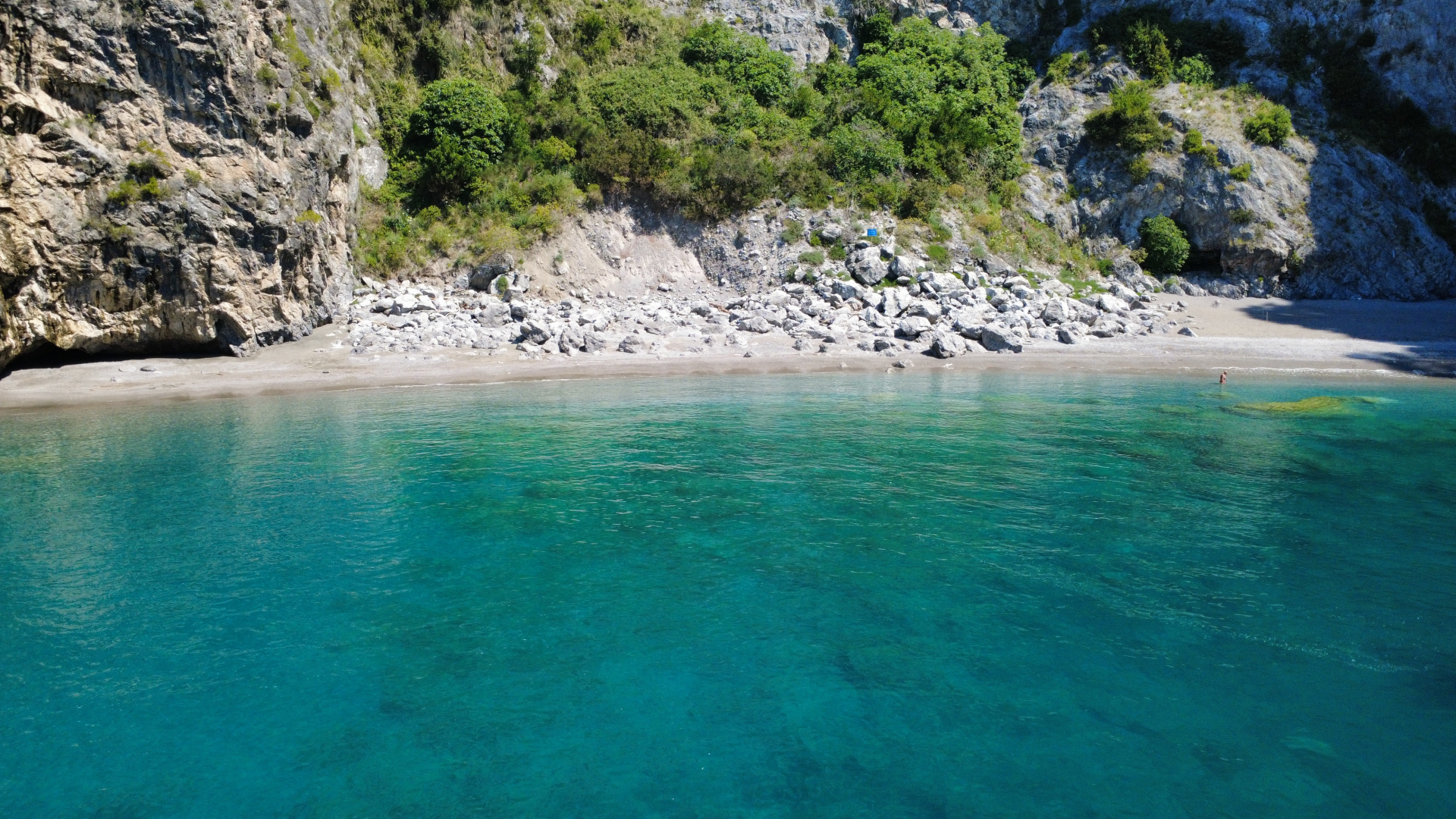 Location Bateau à moteur à Salerne - Acquaviva 30 EXE