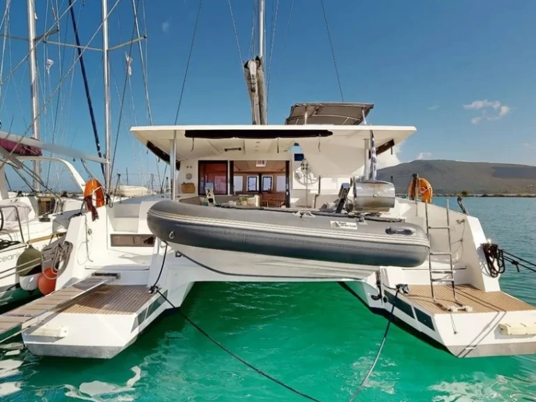 Location Catamaran Fountaine Pajot avec permis