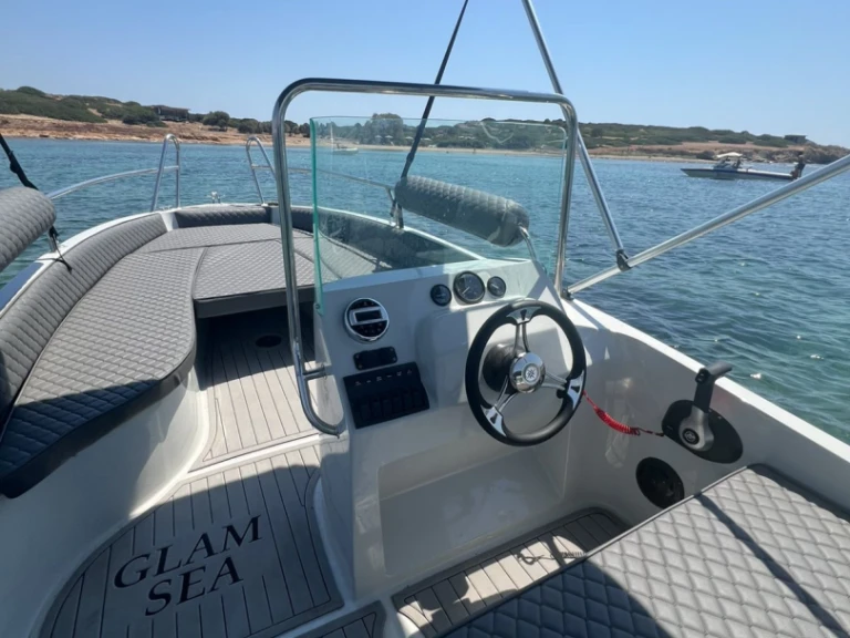 Location bateau Glyfáda pas cher COBRA 495