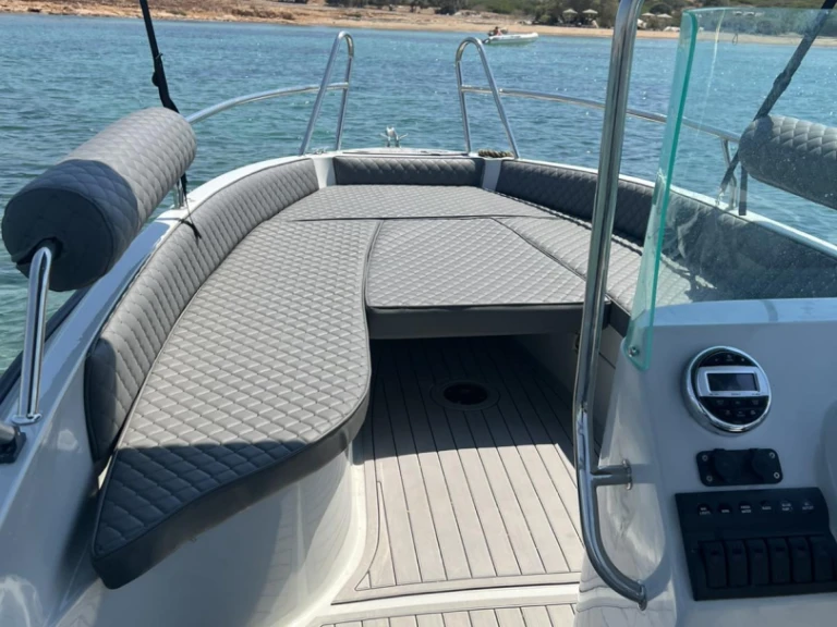 Location Bateau à moteur à Glyfáda - ISATEK TEKNE COBRA 495
