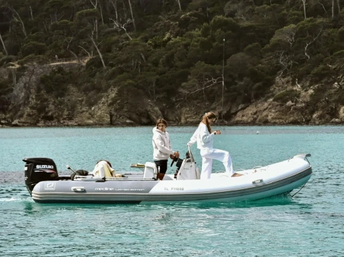 Location à Hyères - Zodiac Medline 580 Limited Edition sur SamBoat
