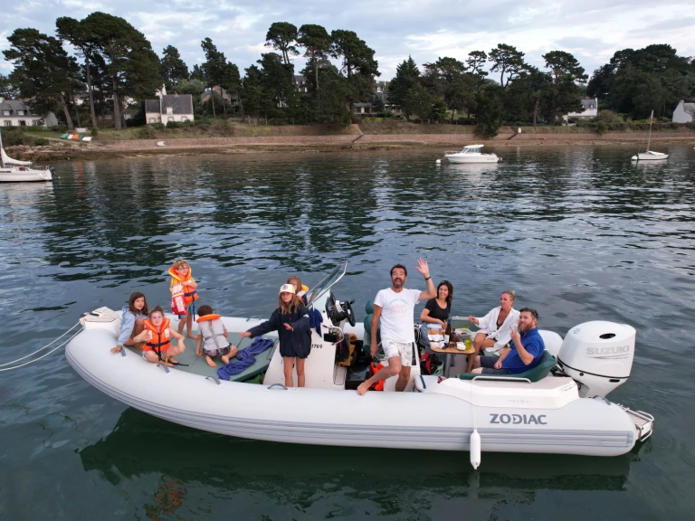 Location Semi-rigide Zodiac avec permis