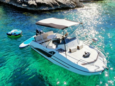 Wynajem łodzi Marseille tanio Flyer 5.5 SUNdeck