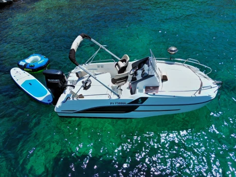 Location bateau Bénéteau Flyer 5.5 SUNdeck à Marseille sur Samboat