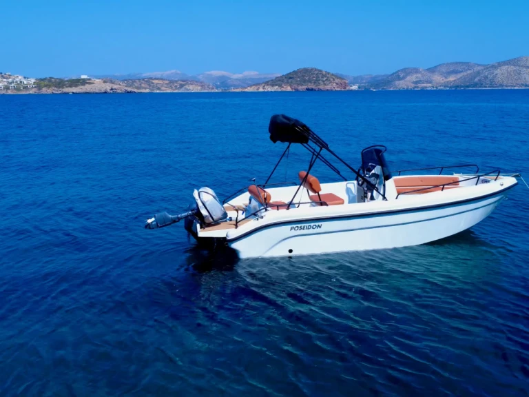 Location bateau Poseidon Blu Water 170 à Anávyssos sur Samboat
