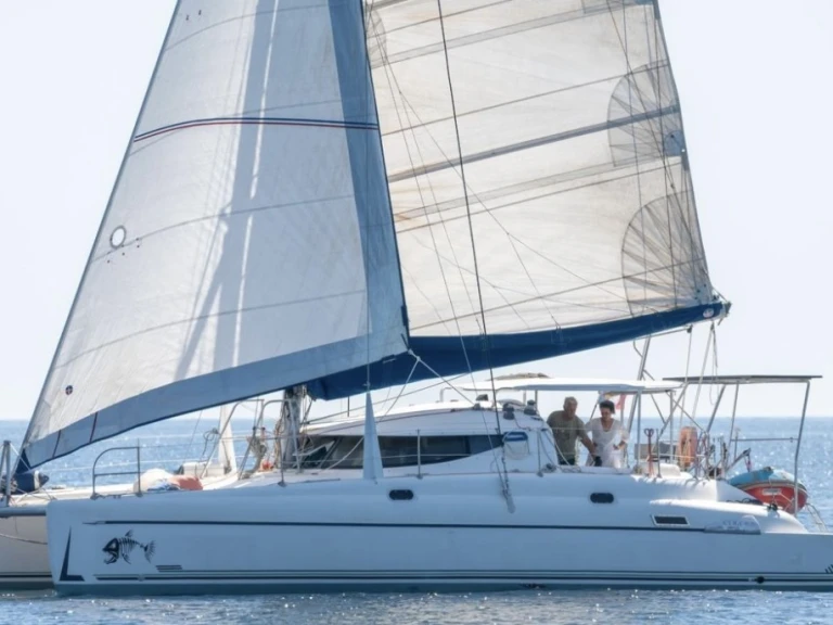 Location bateau Port-Saint-Louis-du-Rhône pas cher Athena 38
