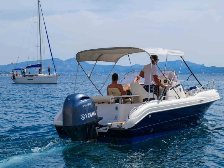 Location à France - Pacific Craft Pacific Craft 650 WA sur SamBoat
