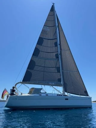 Location bateau Hanse Hanse 430 E à Pula sur Samboat