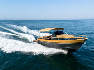 Bateau à moteur à louer à Marina de Palamós au meilleur prix