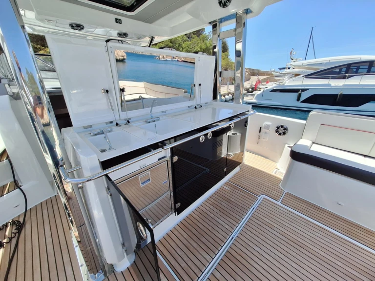 Location à Palamós - Jeanneau CAP CAMARAT 12,5WA sur SamBoat
