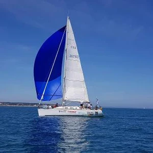 Bénéteau First 40.7 a louer à Six-Fours-les-Plages