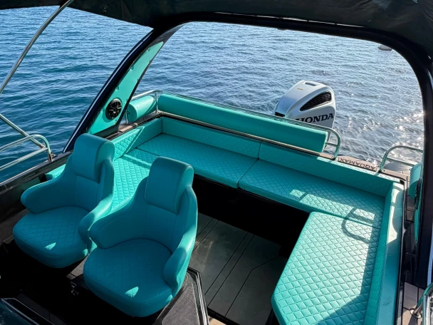 Semi-rigide à louer à Hvar au meilleur prix