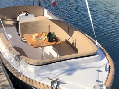 Louer Bateau à moteur avec ou sans skipper Kruger Delta à France