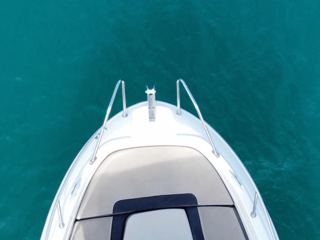 Location Bateau à moteur Jeanneau avec permis