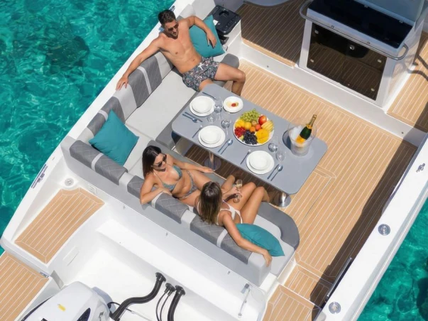Louez un Saver Saver 330 Sport à Portisco