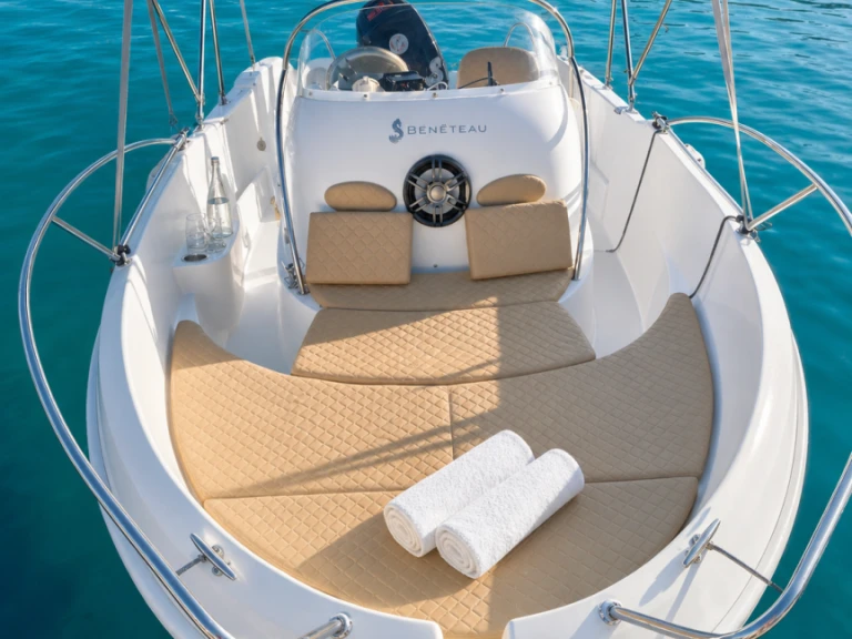 Location bateau Port d'Alicante pas cher Flyer 550