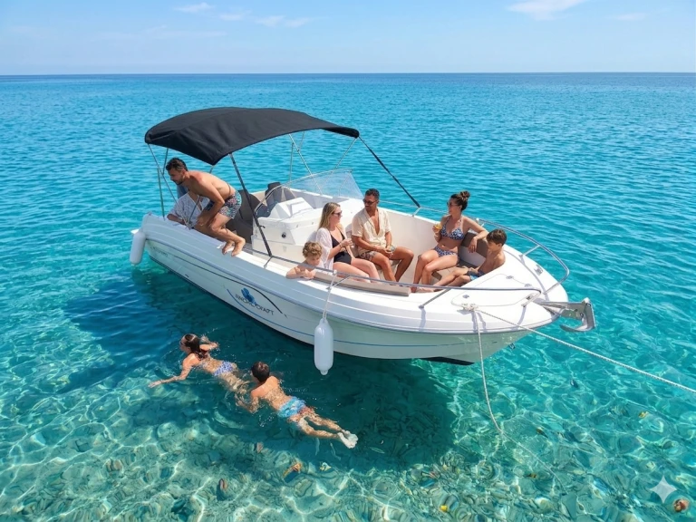 Location bateau Pacific Craft Q670 'Atlas' (10p/200hp) à Can Pastilla sur Samboat