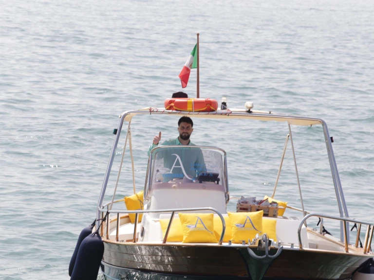 Fratelli Aprea Sorrento 7,50 open cruise a louer à Salerne