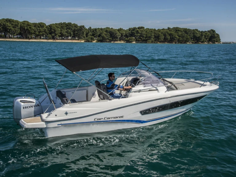 Location bateau Jeanneau Cap Camarat 7.5 WA à Antibes sur Samboat