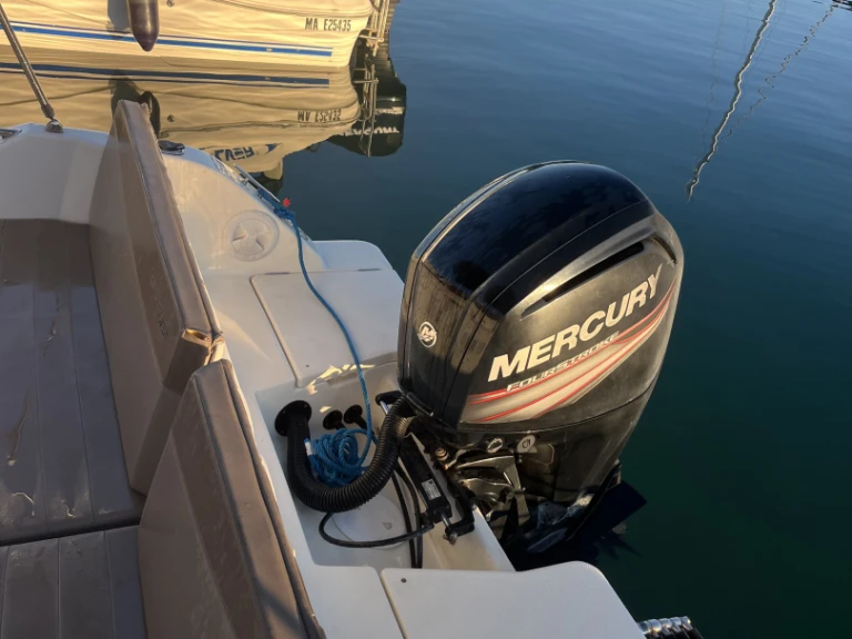 Quicksilver Activ 605 Open a louer à Marseille