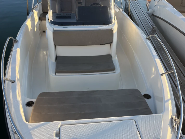 Location à Marseille - Quicksilver Activ 605 Open sur SamBoat