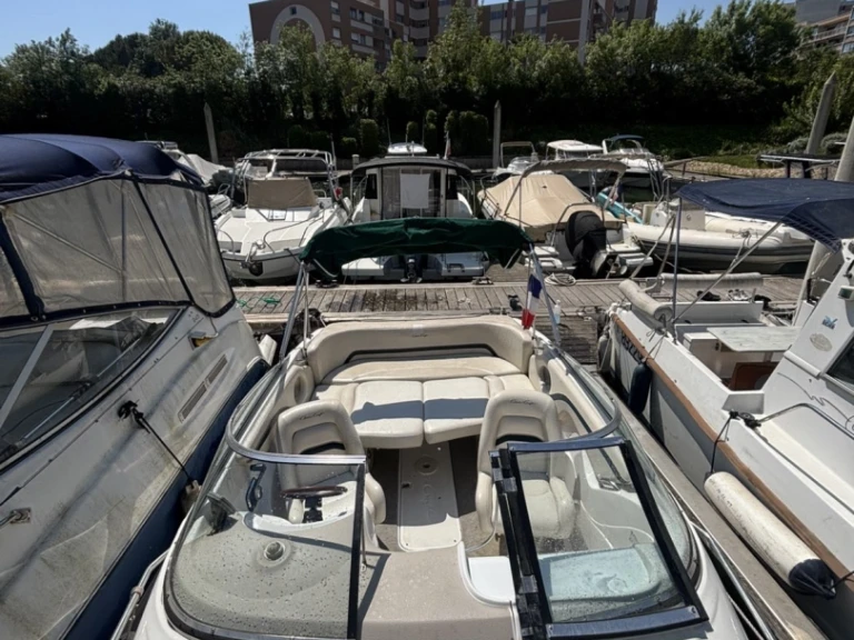 Location bateau Mandelieu-la-Napoule pas cher Chris Craft 210 CC