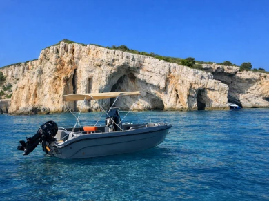 Motorboat rental with or without captain Poseidon Monde