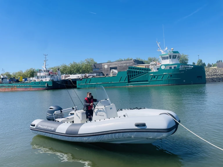 Location Semi-rigide Zodiac avec permis