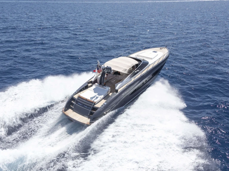 Location Yacht Riva avec permis