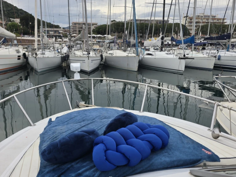Location bateau Mandelieu-la-Napoule pas cher Vista 248