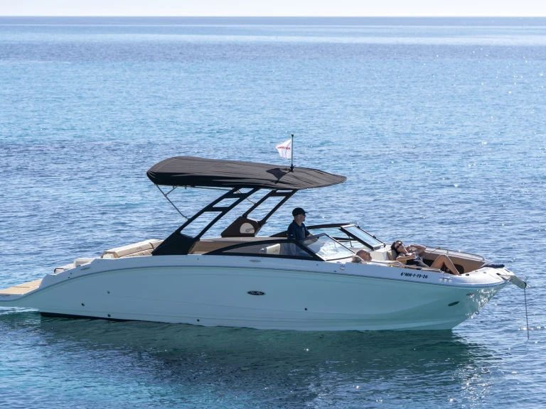 Location à Port de Port Mahon - Sea Ray SDX 290 sur SamBoat