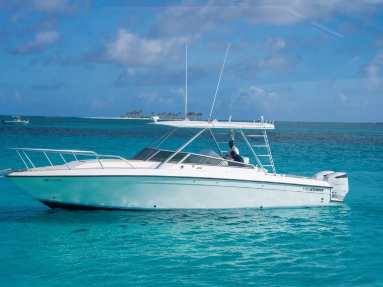 Louer Bateau à moteur avec ou sans skipper Intrepid à Nassau