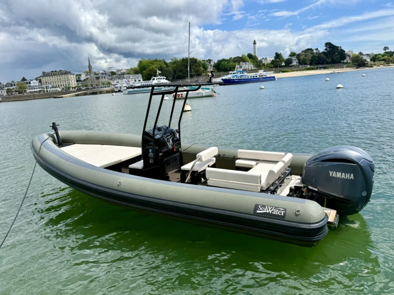 Louer Semi-rigide avec ou sans skipper Sea Water à Combrit