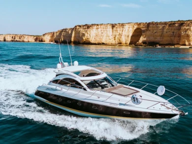 Yacht charter Portimão cheap Camargue 50