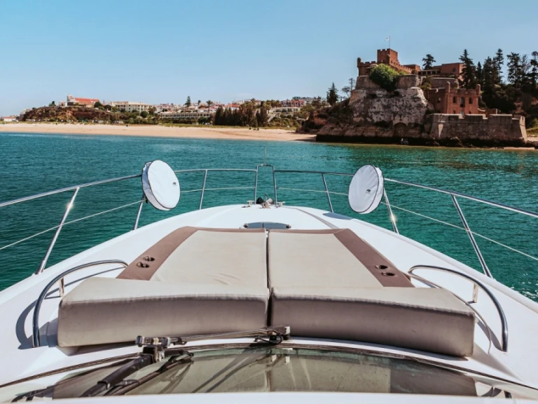Location bateau Sunseeker Camargue 50 à Portimão sur Samboat