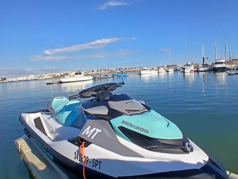 Louer Jet ski avec ou sans skipper Sea-Doo à Portimão