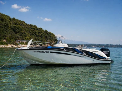 Bateau à moteur à louer à Palavas-les-Flots au meilleur prix