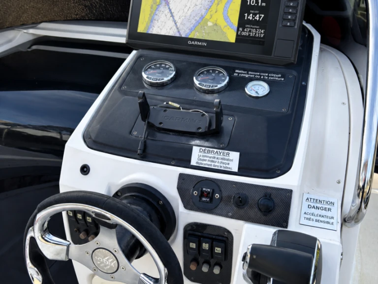 Location Bateau à moteur Quicksilver avec permis