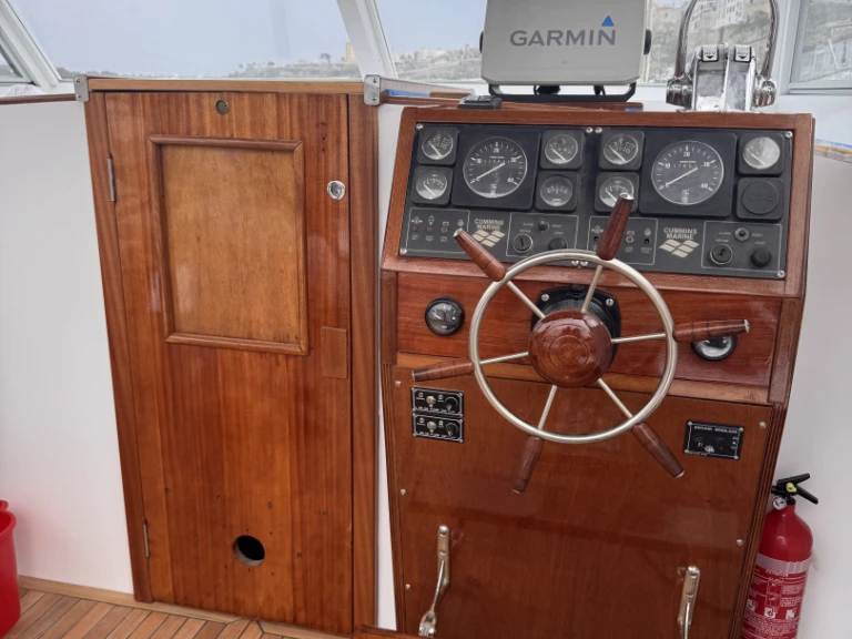 Location Bateau à moteur Cris-Craft avec permis