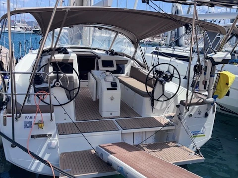 Location à Lávrio - Jeanneau Sun Odyssey 410 sur SamBoat