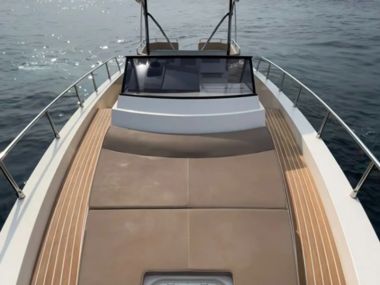 Location Bateau à moteur Fiart avec permis