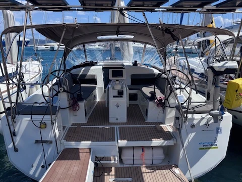 Jeanneau Sun Odyssey 440 a louer à Lávrio