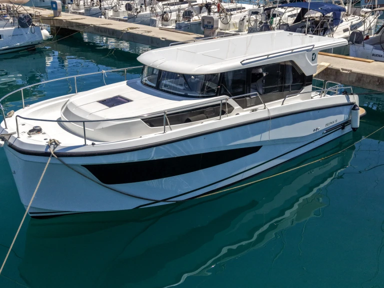 Location bateau Split pas cher Delphia 10 Sedan