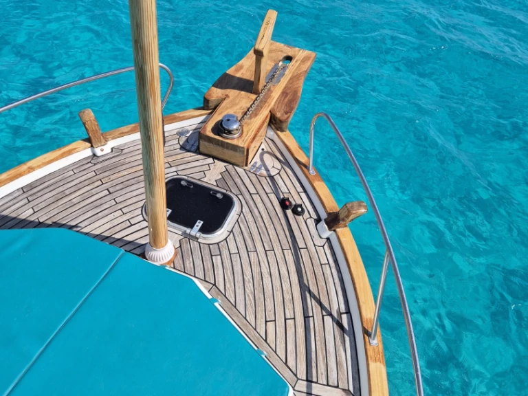Louer Bateau à moteur avec ou sans skipper Llaut capeador à Port Mahon
