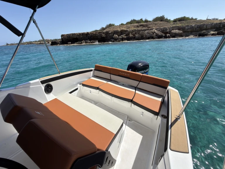 Location Bateau à moteur à Protaras - Karnic 1851
