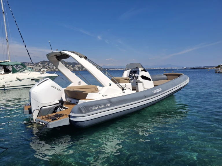 Location Semi-rigide à Cannes - Salpa Salpa Soleil 28